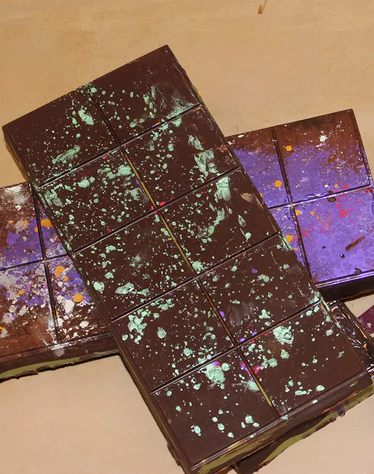 home-slide-2-bar-habibi-chocolates ingredients pistachio dubai